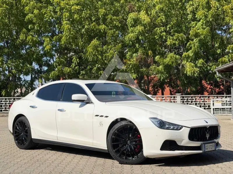 2016 Maserati GHIBLI