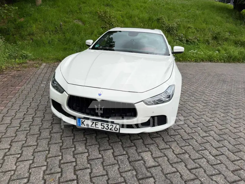 2016 Maserati GHIBLI