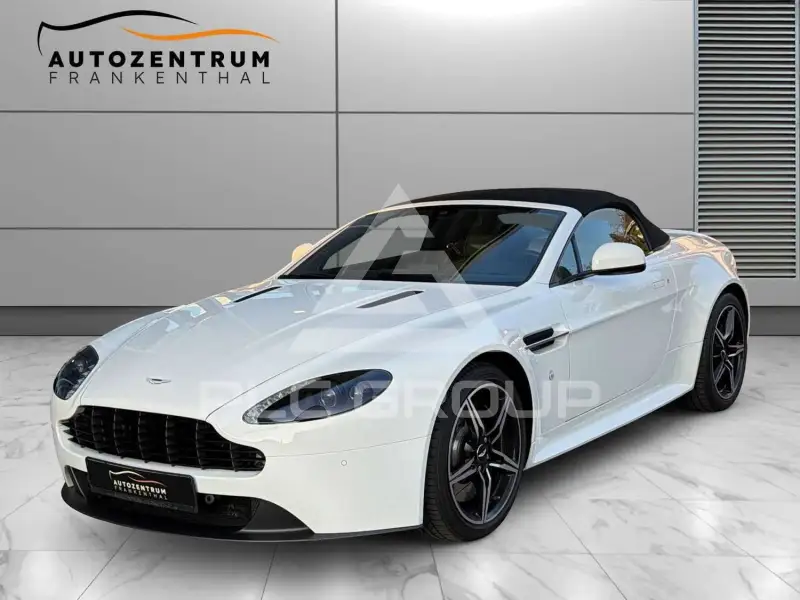 2016 Aston Martin V8