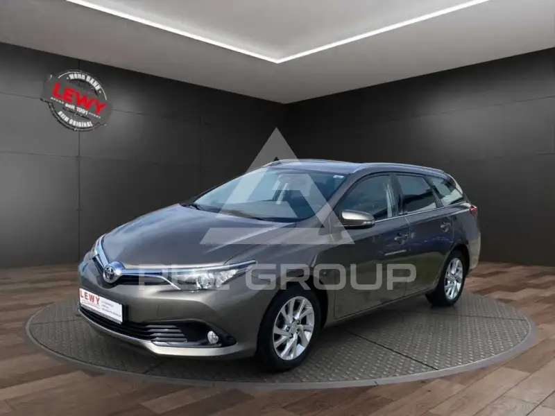 2016 Toyota AURIS