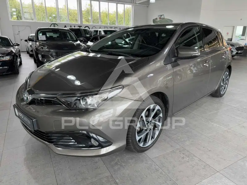 2016 Toyota AURIS