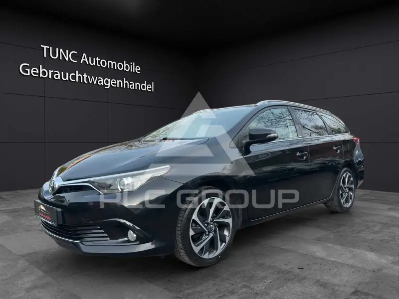 2016 Toyota AURIS