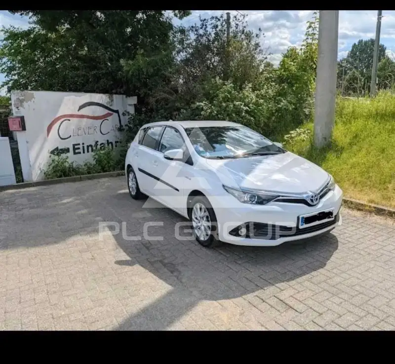 2016 Toyota AURIS