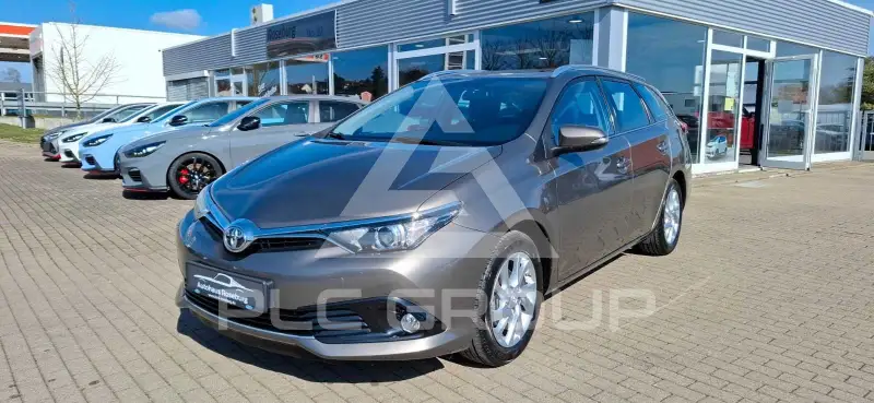 2016 Toyota AURIS