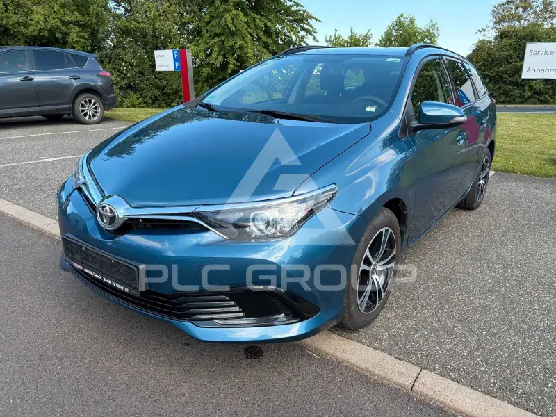 2016 Toyota AURIS