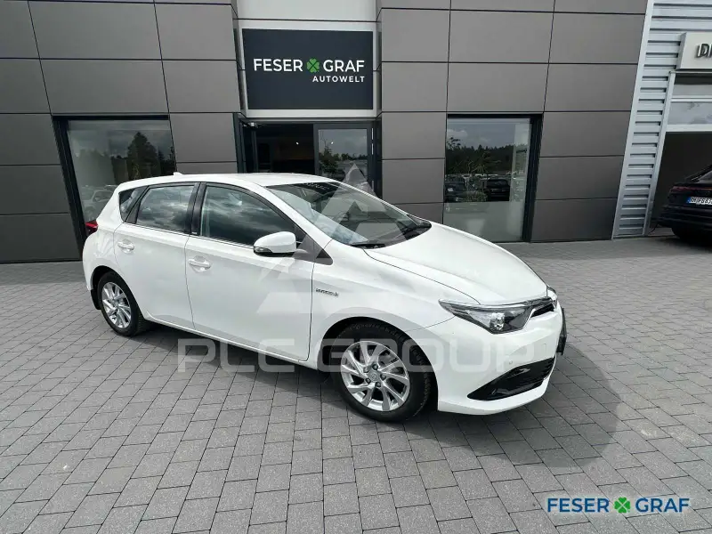 2016 Toyota AURIS