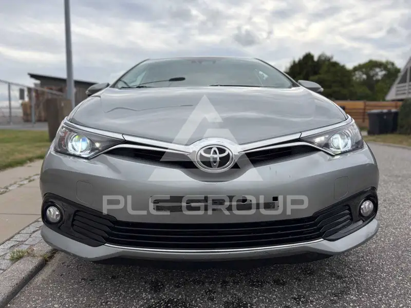 2016 Toyota AURIS