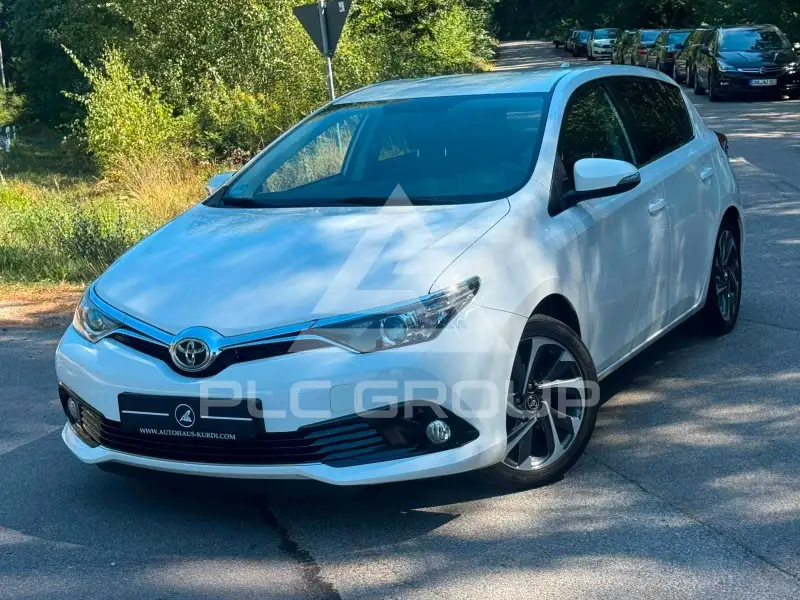 2016 Toyota AURIS