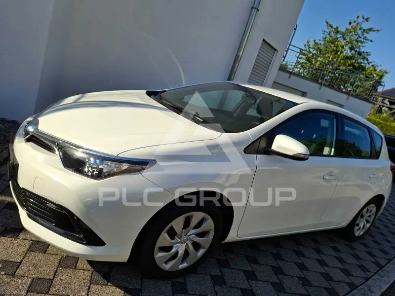 2016 Toyota AURIS