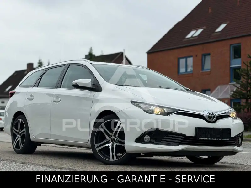 2016 Toyota AURIS
