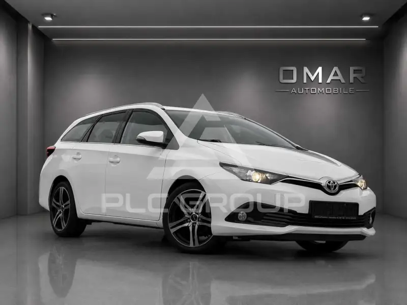 2016 Toyota AURIS