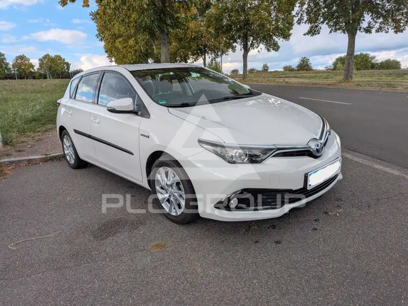 2016 Toyota AURIS