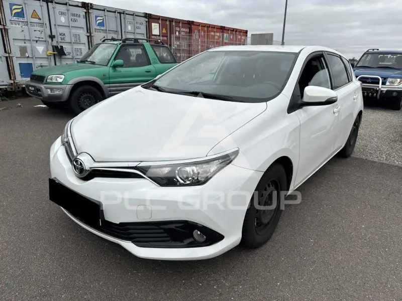 2016 Toyota AURIS