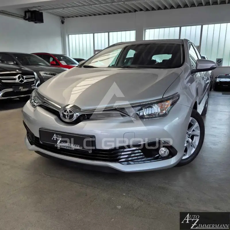 2016 Toyota AURIS