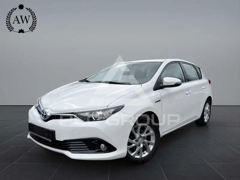 2016 Toyota AURIS