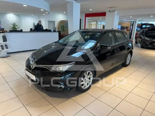 2016 Toyota AURIS