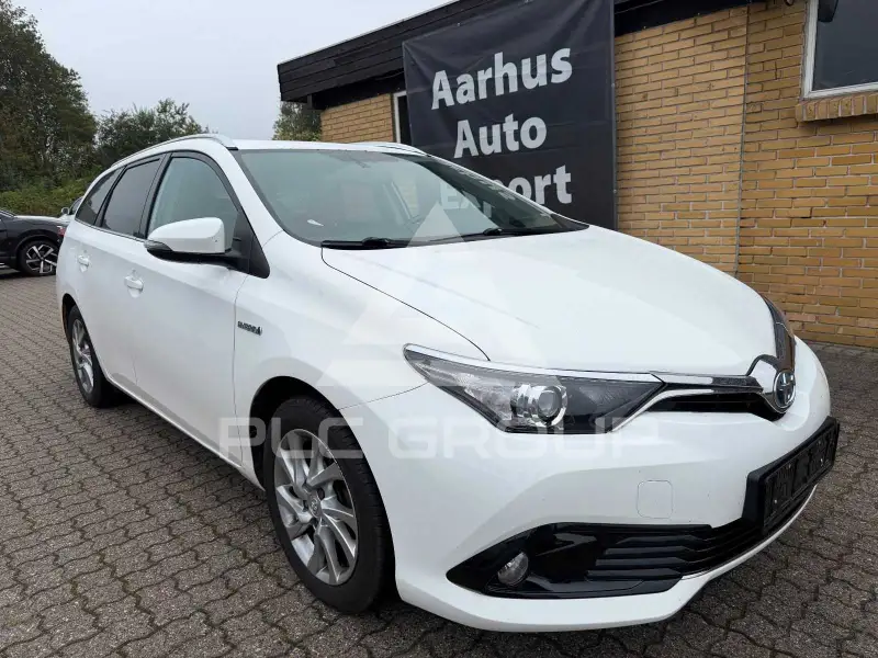 2016 Toyota AURIS