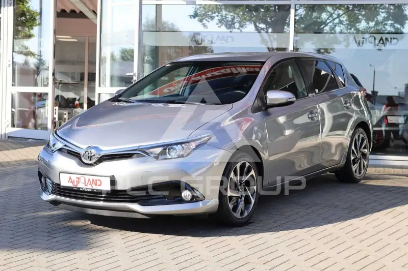 2016 Toyota AURIS