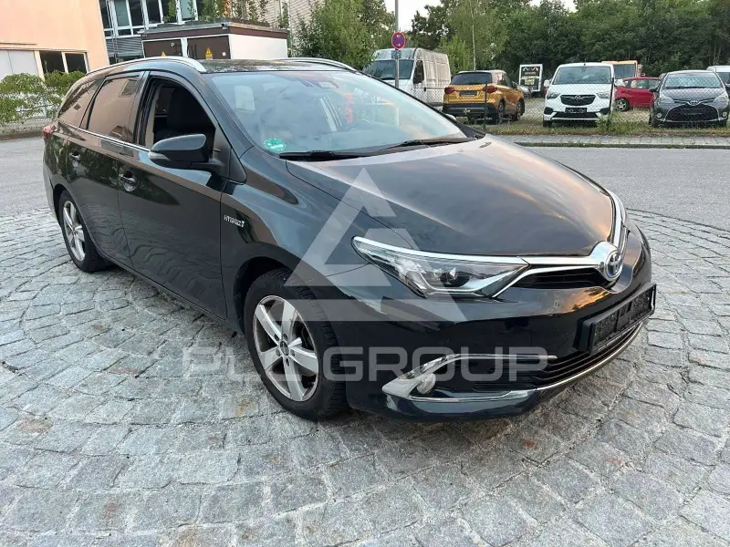 2016 Toyota AURIS