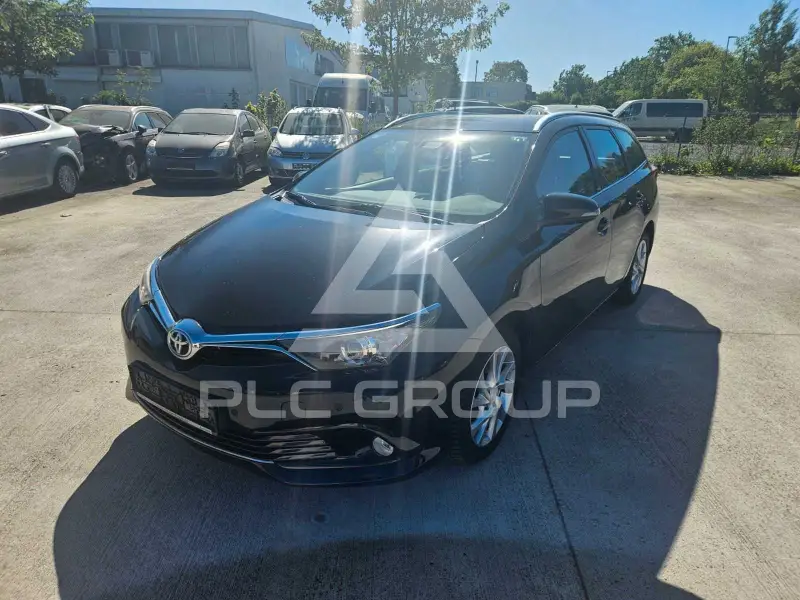 2016 Toyota AURIS