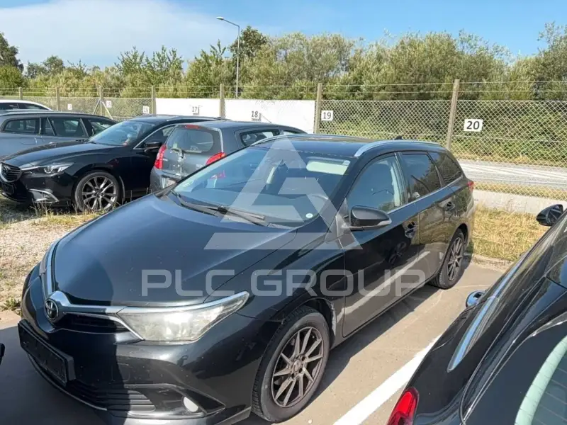 2016 Toyota AURIS