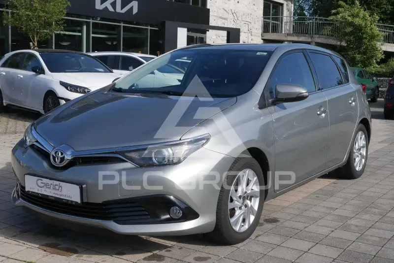 2016 Toyota AURIS