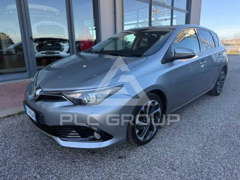 2016 Toyota AURIS