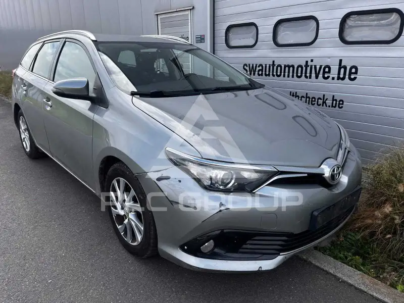 2016 Toyota AURIS