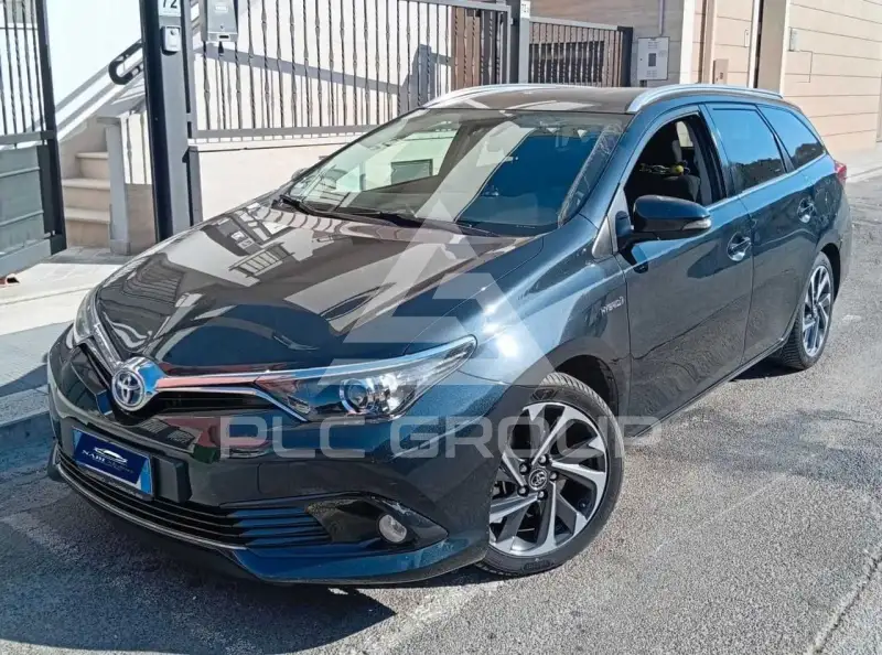 2016 Toyota AURIS