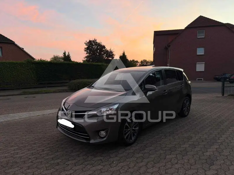 2016 Toyota VERSO
