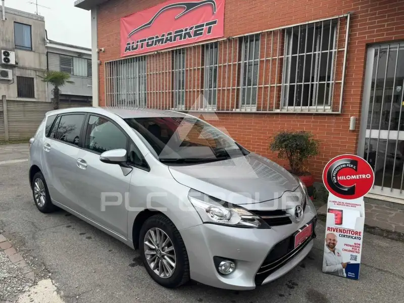 2016 Toyota VERSO
