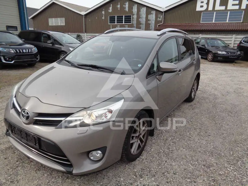 2016 Toyota VERSO