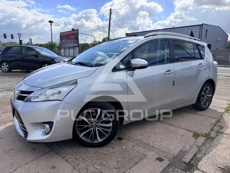 2016 Toyota VERSO