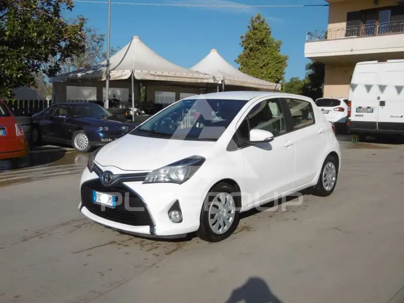 2016 Toyota YARIS