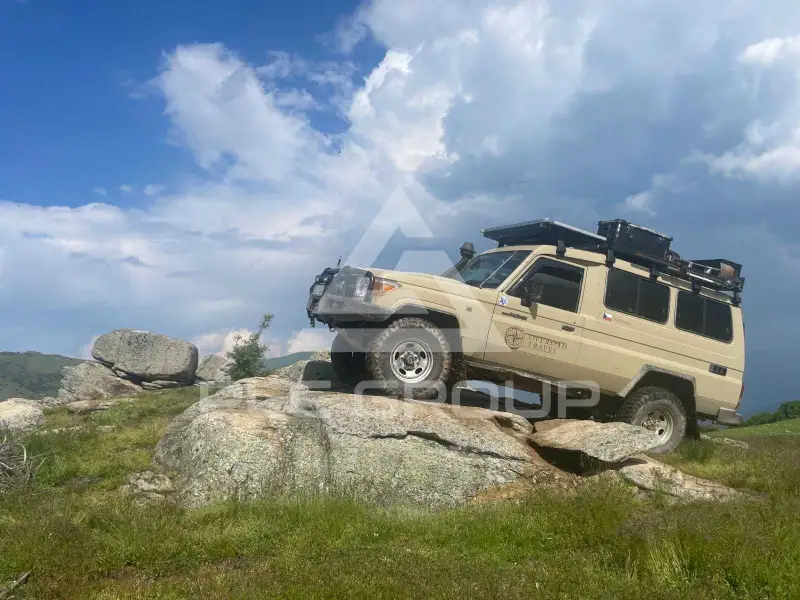 2016 Toyota LAND CRUISER