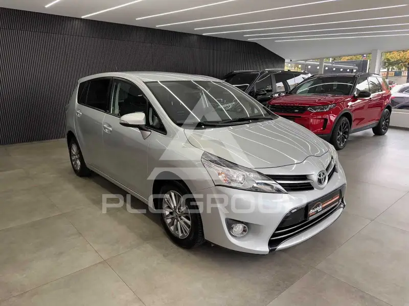 2016 Toyota VERSO