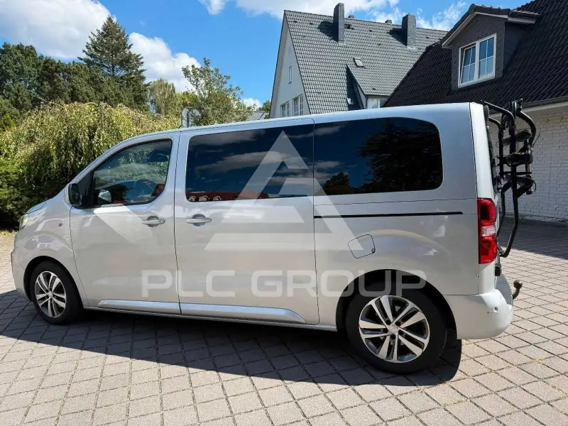 2016 Peugeot Traveller