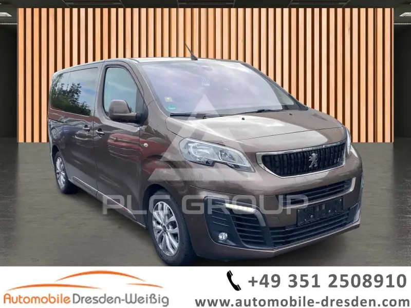 2016 Peugeot Traveller