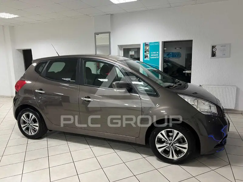 2016 KIA Venga