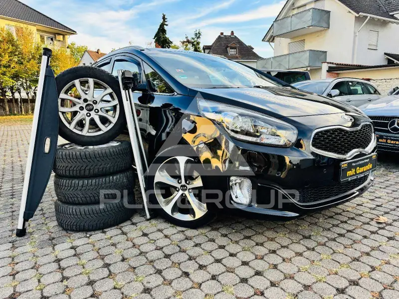 2016 KIA Carens