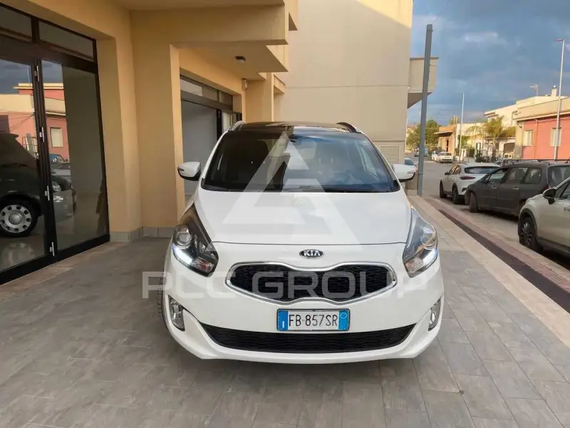2016 KIA Carens