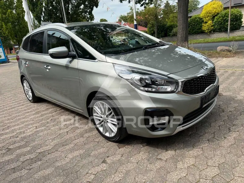 2016 KIA Carens