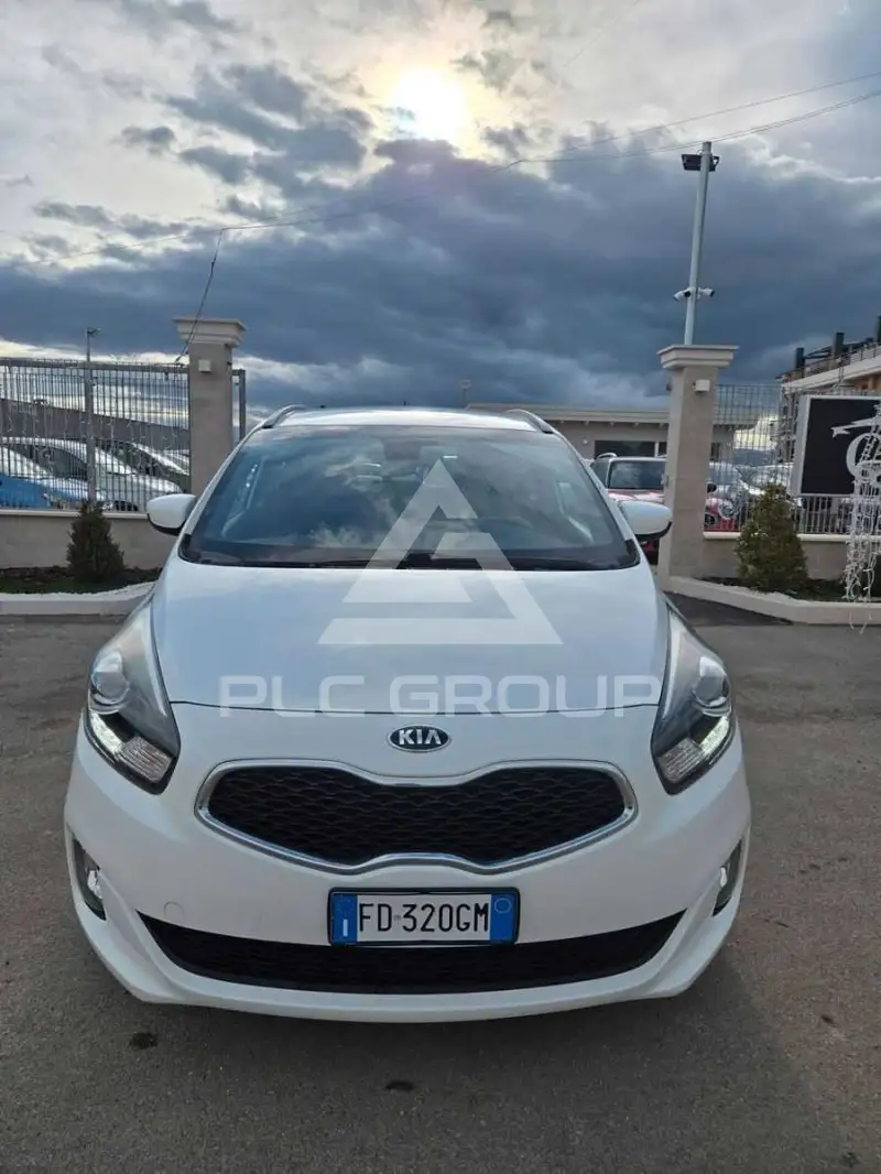2016 KIA Carens