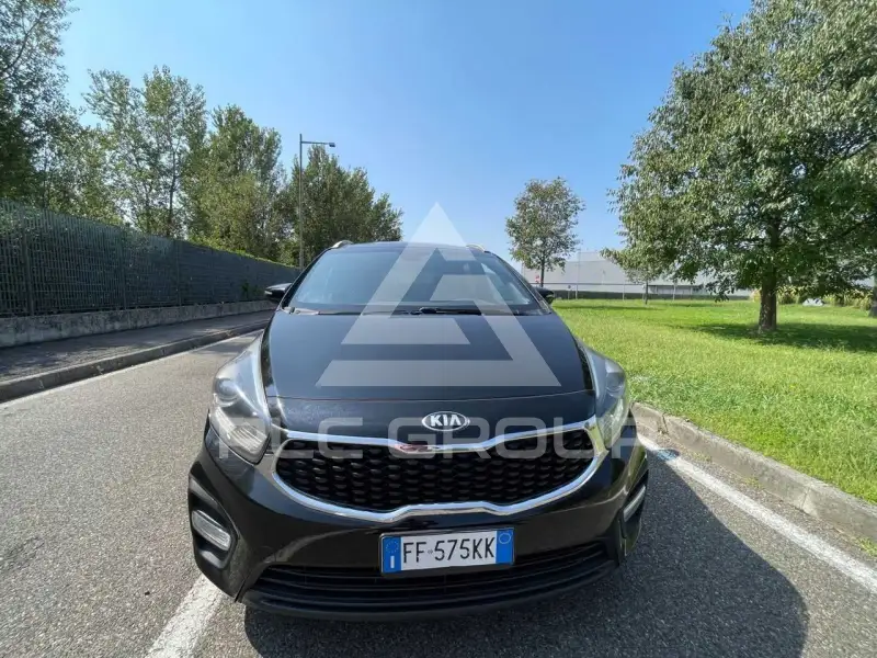 2016 KIA Carens