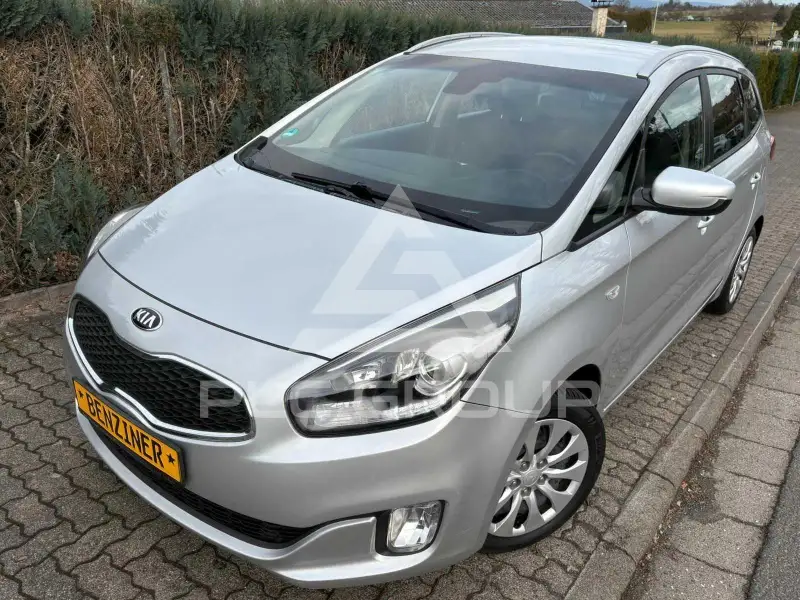 2016 KIA Carens
