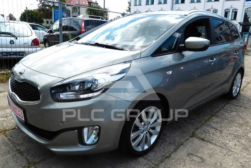 2016 KIA Carens
