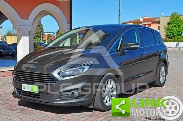 2016 Ford S-Max