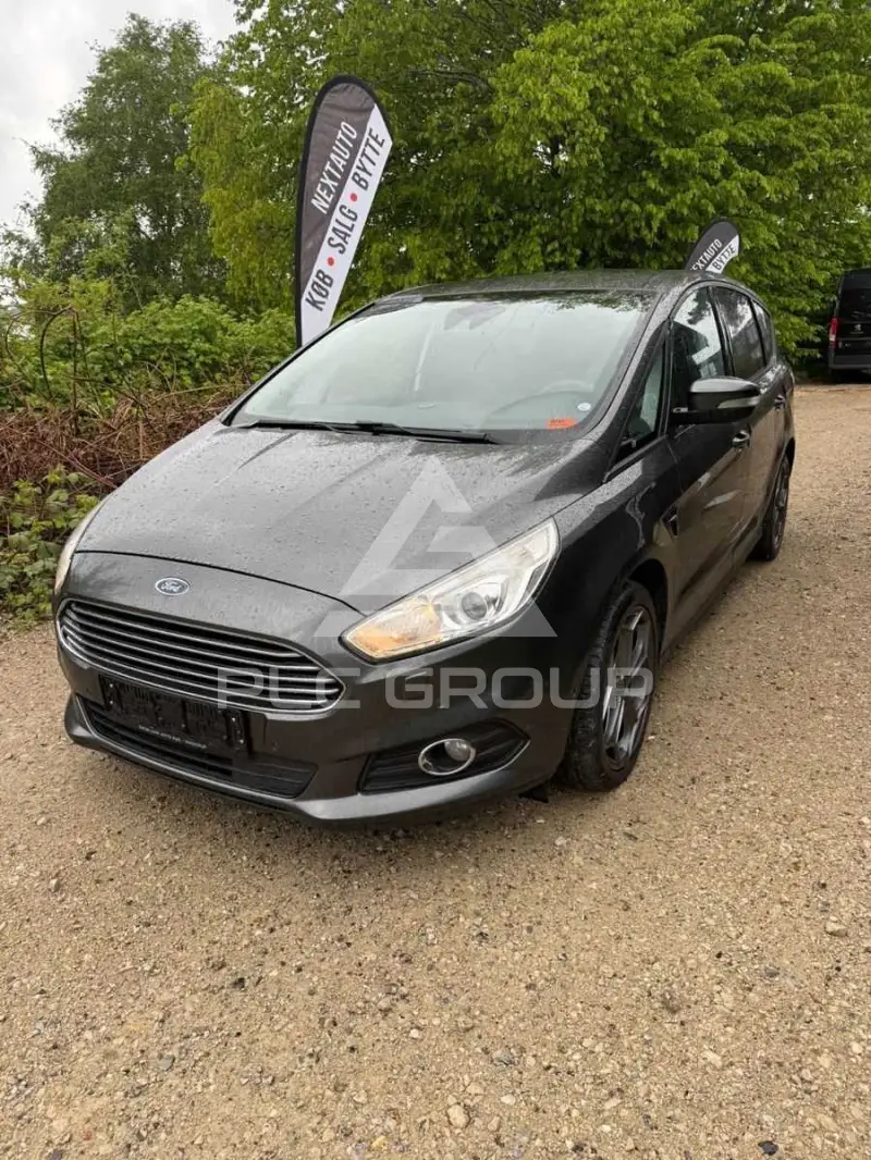 2016 Ford S-Max