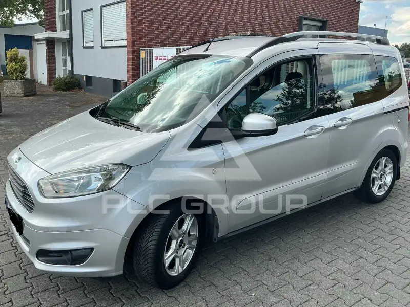 2016 Ford Courier