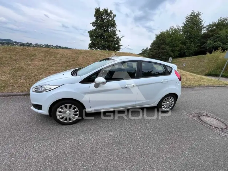 2016 Ford FIESTA